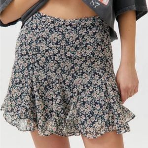 DRESS FORUM floral skirt